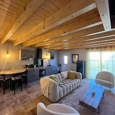 Apartment Avec Vue Sur Les Vignes *